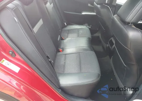 2014 Toyota Camry Se z USA, uszkodzony, nr VIN 4T1BF1FK2EU757824